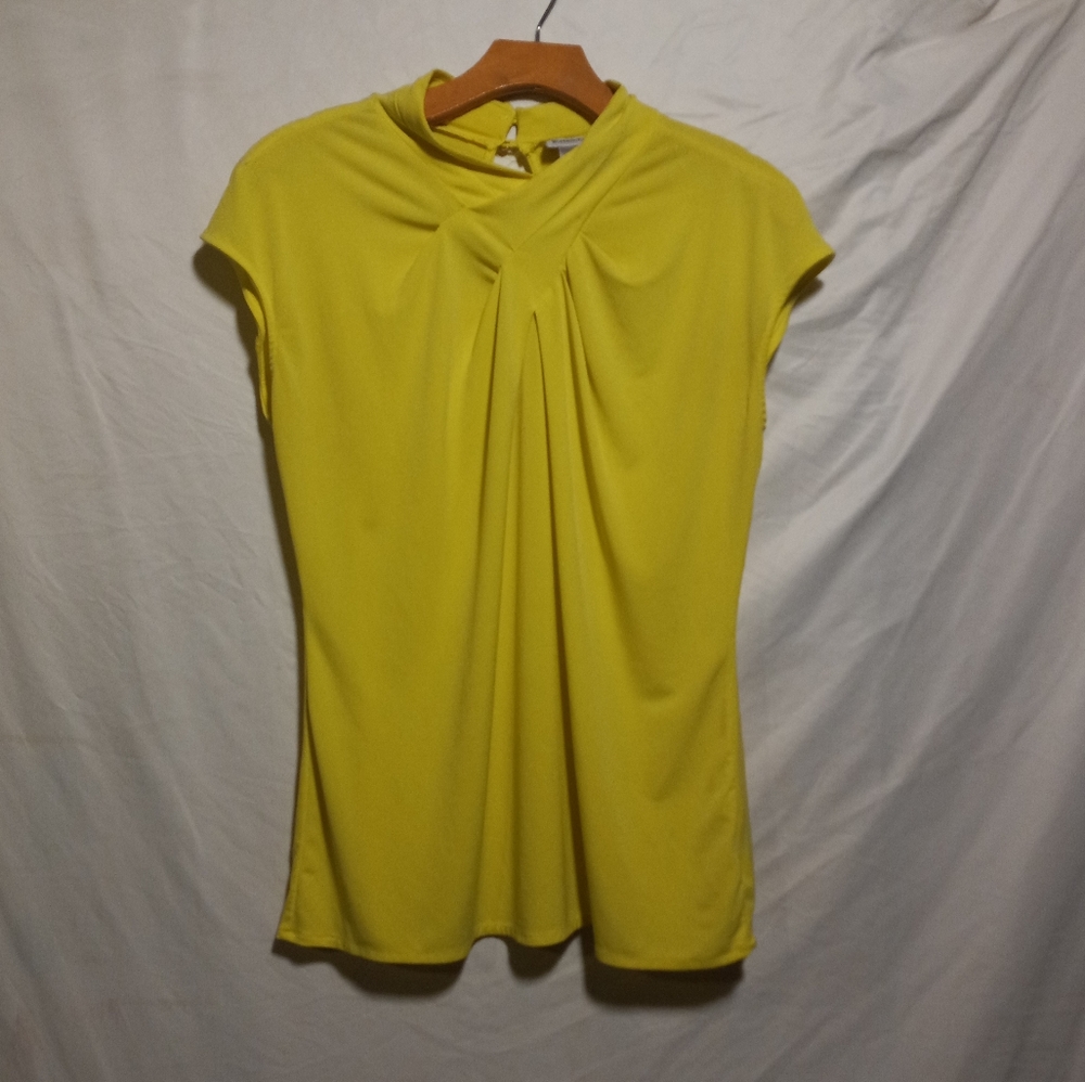 Cute cap sleeve yellow blouse